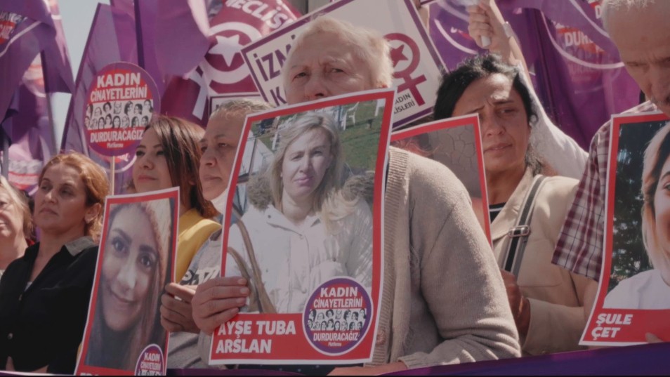 Demonstration gegen Femizide