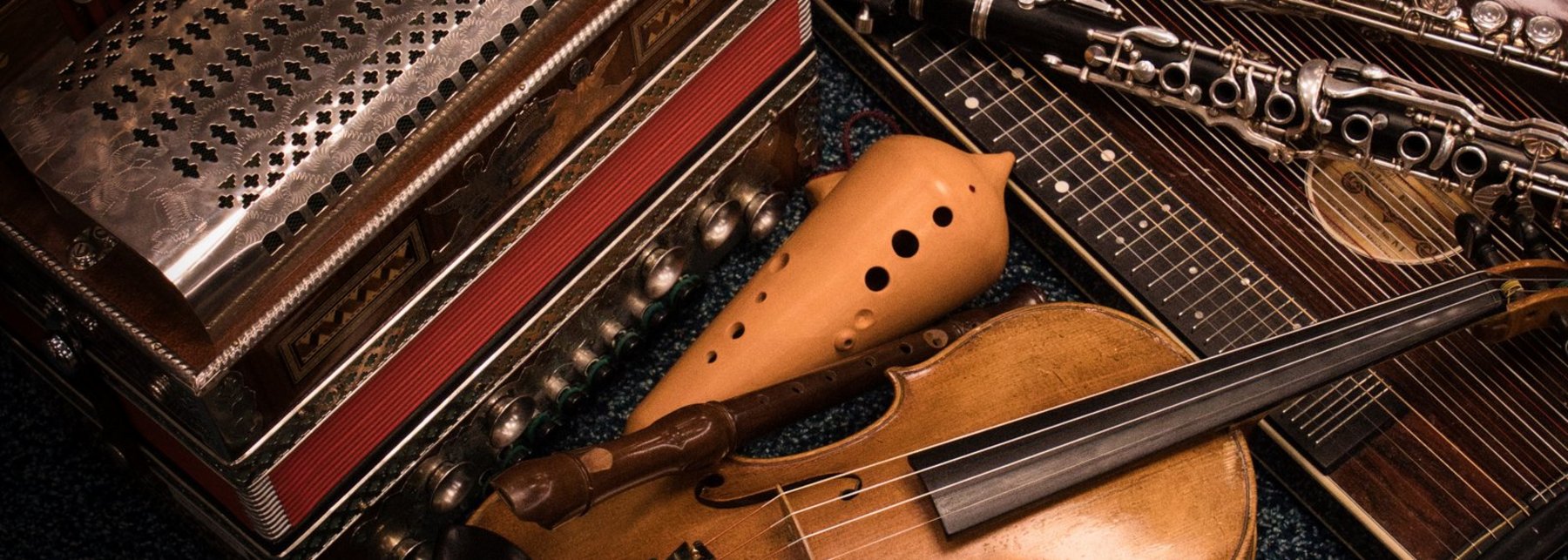 Foto von Volksmusik-Instrumenten