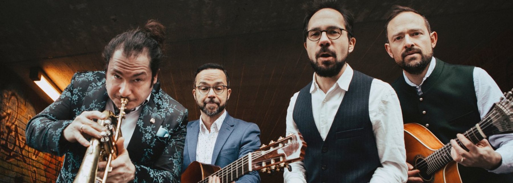 Das Bild zeigt Die Band Bavachoro mit allen Bandmitgleidern