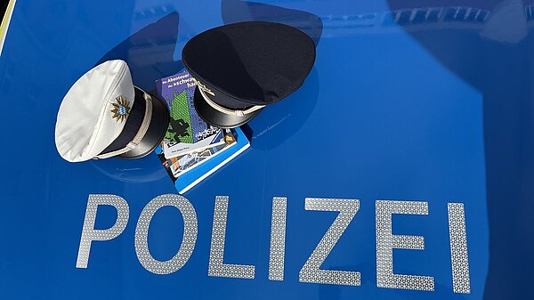 Polizeimützen