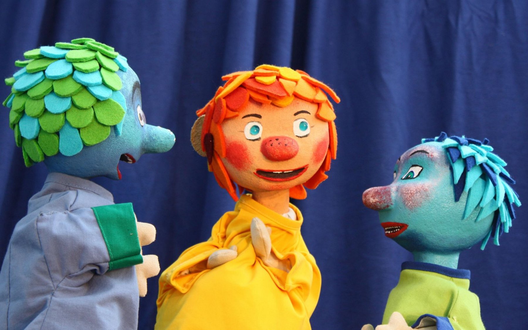 Puppenfiguren vom Pumuckl und den blauen Klabautern