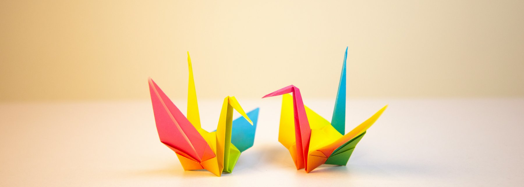 zwei Origami Kraniche