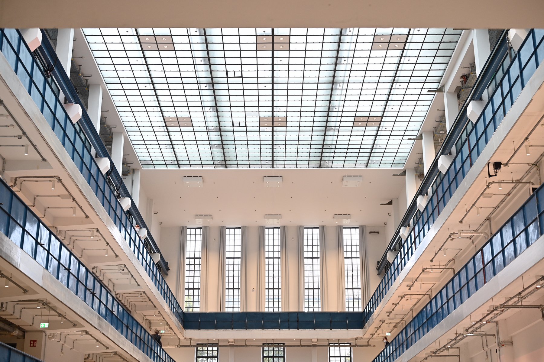 Halle_E_Marco_Zielske Galerien und Glasdecke der Halle E