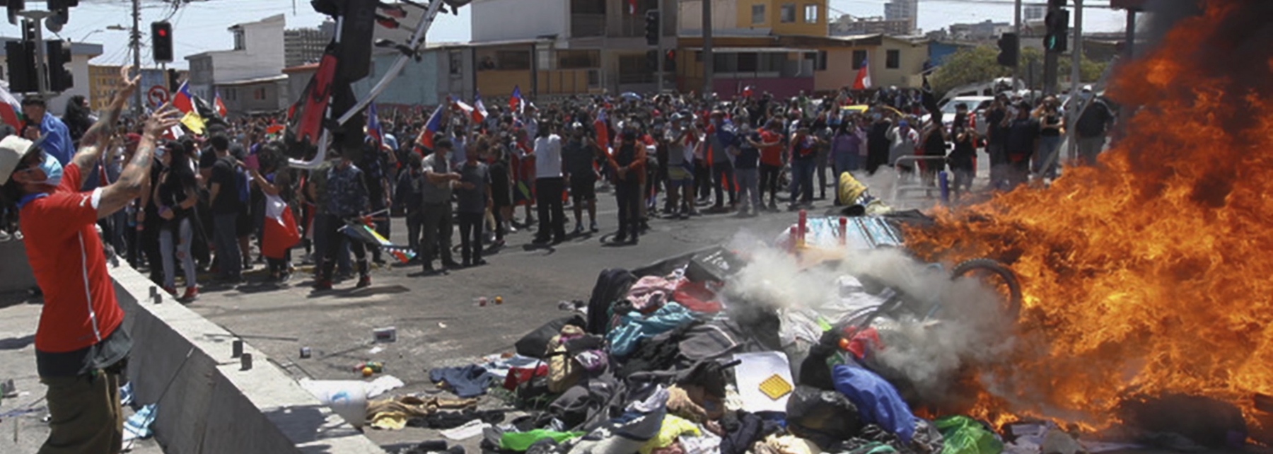Ein Mob jagt Gefüchtete aus Venezuela in Chile