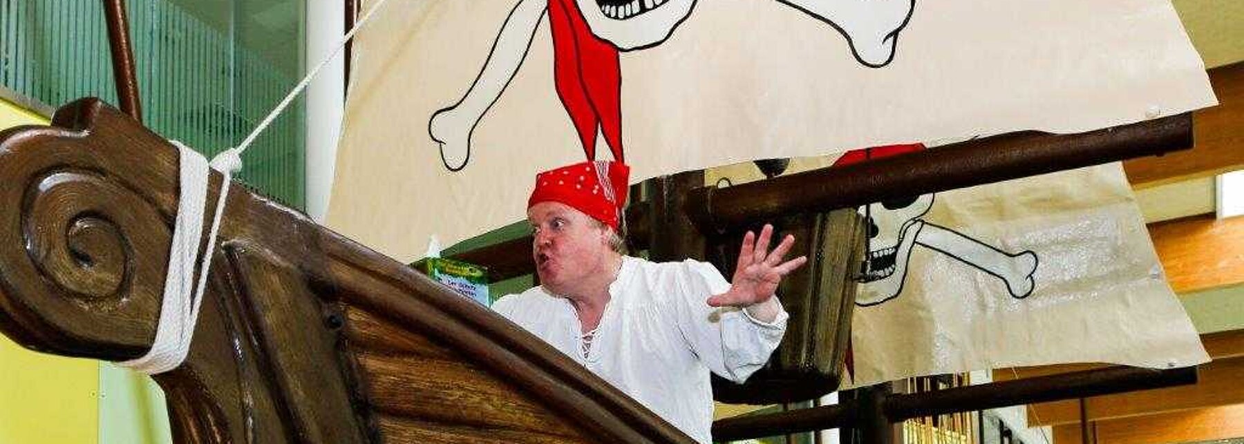 Stefan Bach bei einer Lesung
